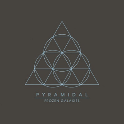 Pyramidal portada
